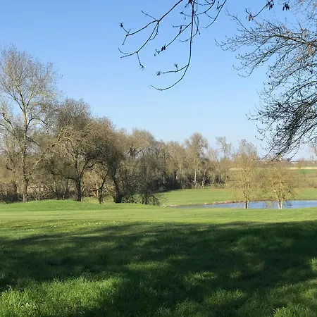 Du Manoir De L'herbier Prázdninový dům *